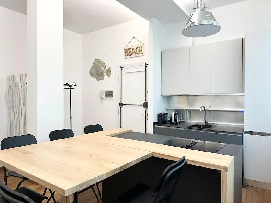 Modern Apartment Next The Beach Viareggio